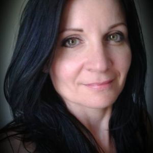 Meet your Posher, Lorie